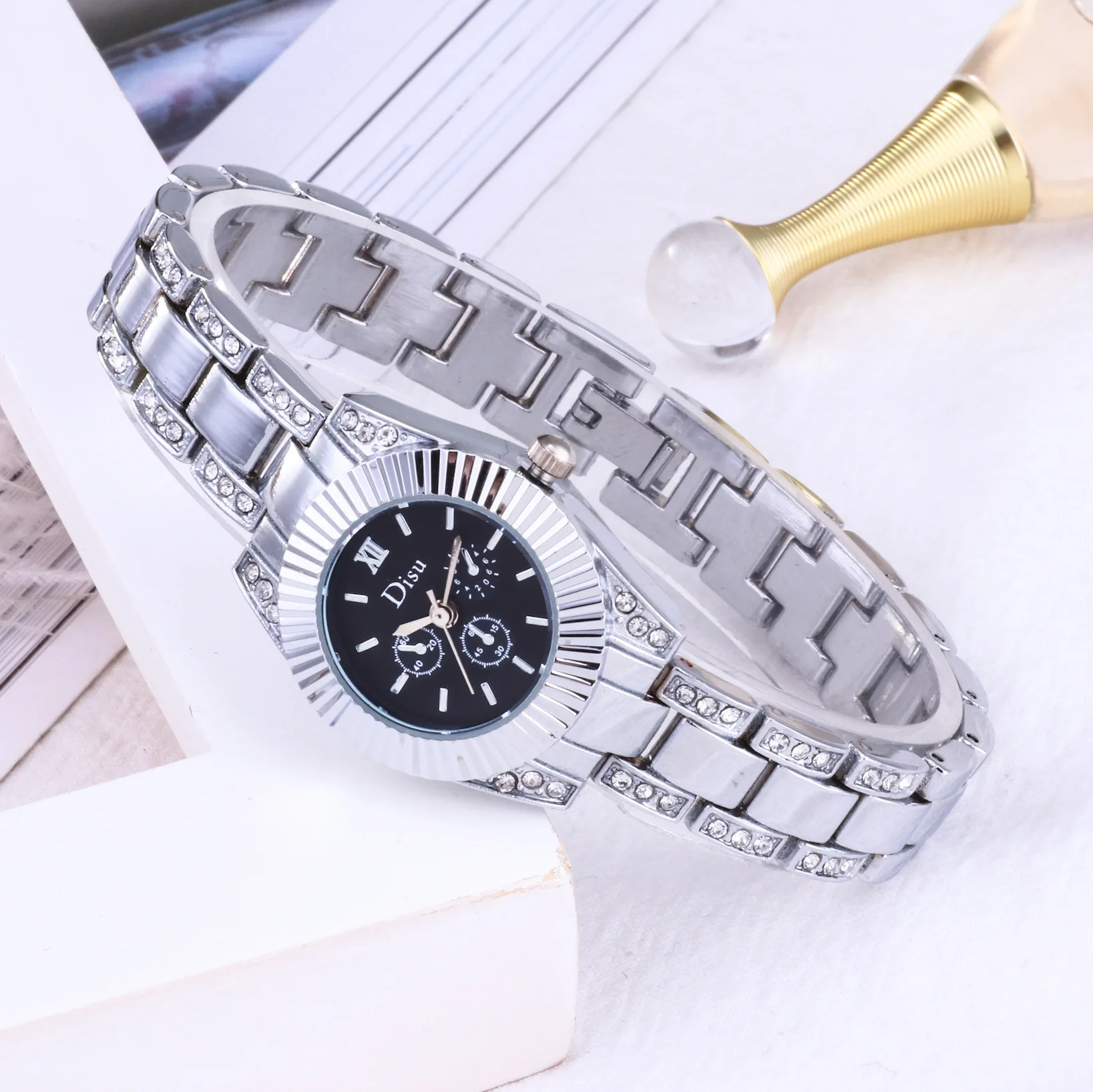 

Alloy Fashion Casual Watch women luxury watch ladies watches 2021 unique watch