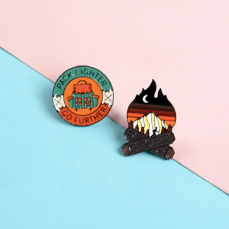 Джинсовая рубашка с эмалью Adventurer Fire Pin Go More with брошь для рюкзака джинсовая сумка