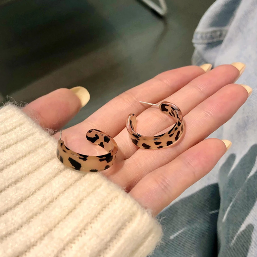 

Korean Style Leopard Print Earrings for Women Geometric Earrings Fashion Jewelry 2021Modern Women Earrings Jewelry Trend New