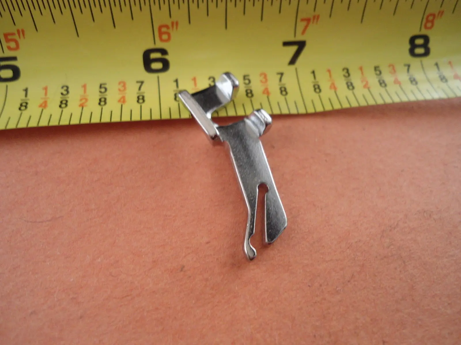 Наклонный оснастки на пресс для хвостовика держатель ног певицы Швейные машины