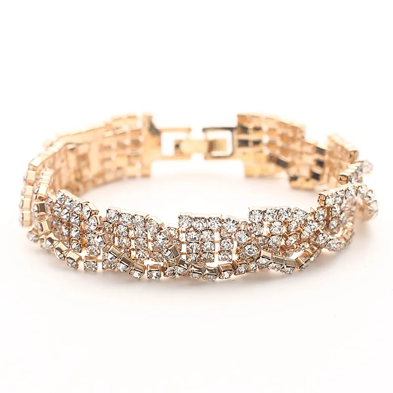 Браслет из золотой цепочки с множеством рядов когтей и камней-страз высокого класса для женщин, популярный в Европе и Америке в рамках международной торговли.