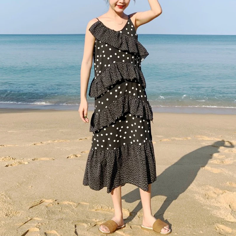 Черно-белое шифоновое платье миди на бретельках с v-образным вырезом летнее