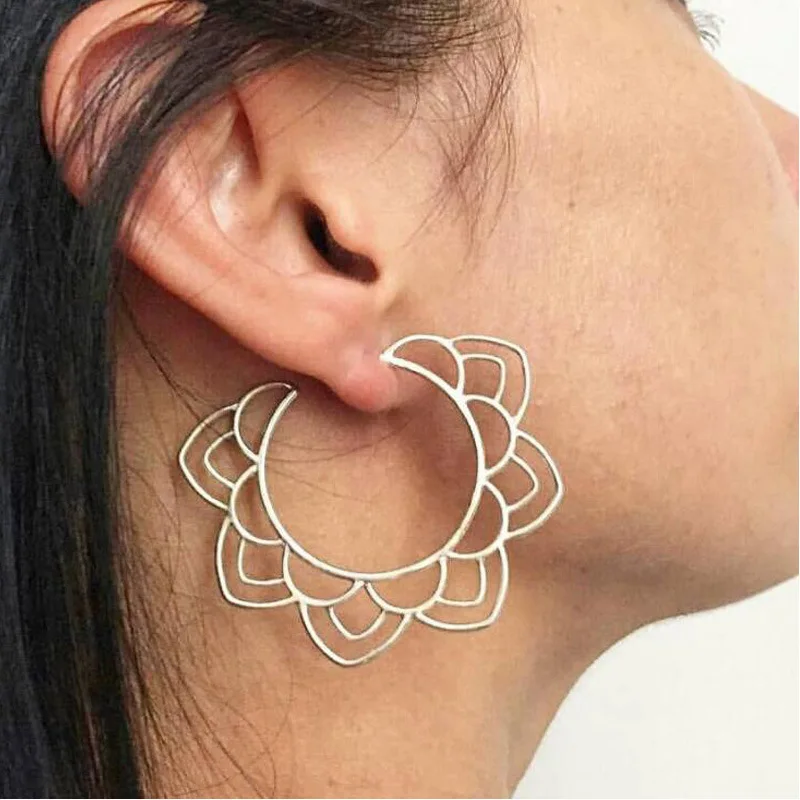 

2021 New Fashion Round Dangle Drop Korean Earrings For Women Geometric Round Heart Gold Earring Wedding Jewelry 8g
