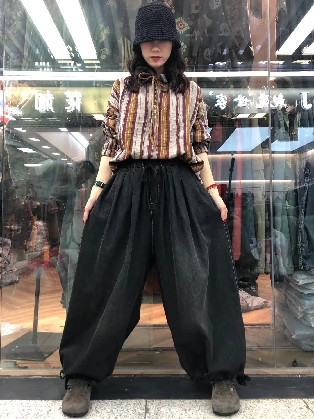 Зимние джинсы большие размеры женские свободные джинсовые штаны новинка