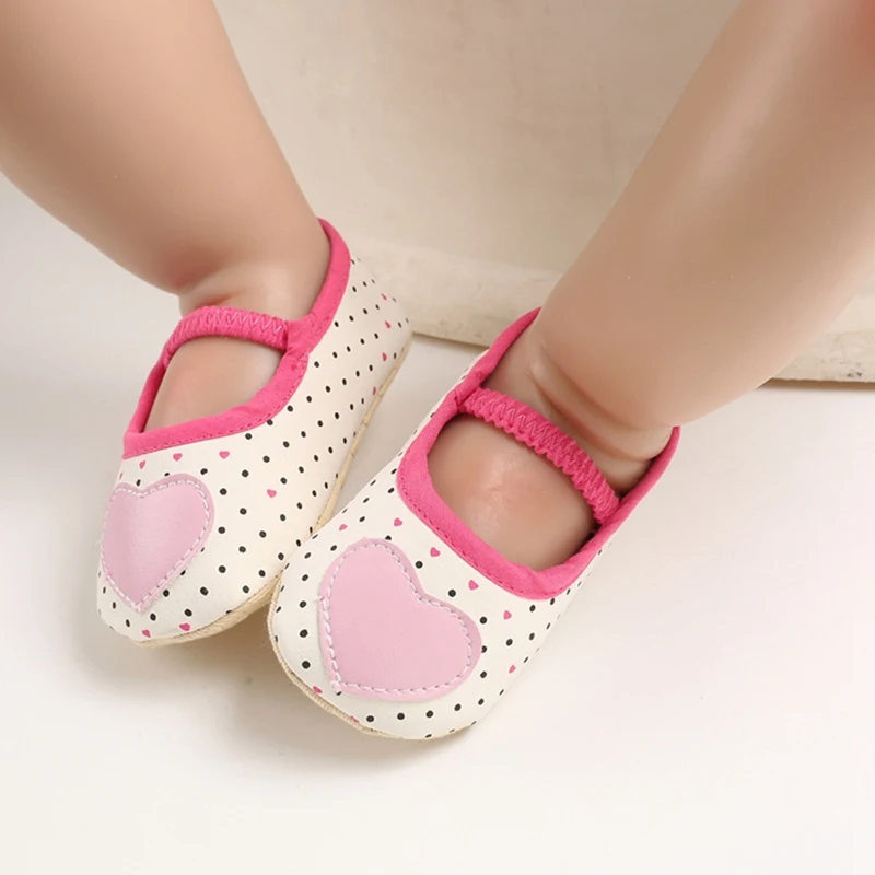 Повседневные Нескользящие кроссовки с принтом сердца для маленьких девочек