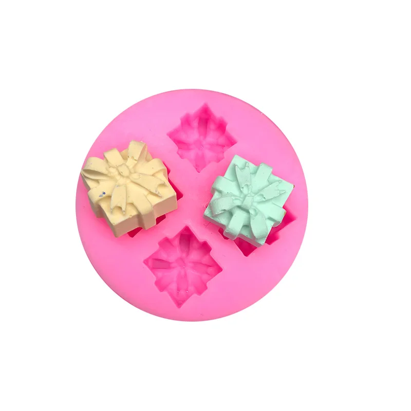 

Christmas gift box & pine cone silicone mold chocolate turn sugar candy mold cake decoration baking toolsesin moulds