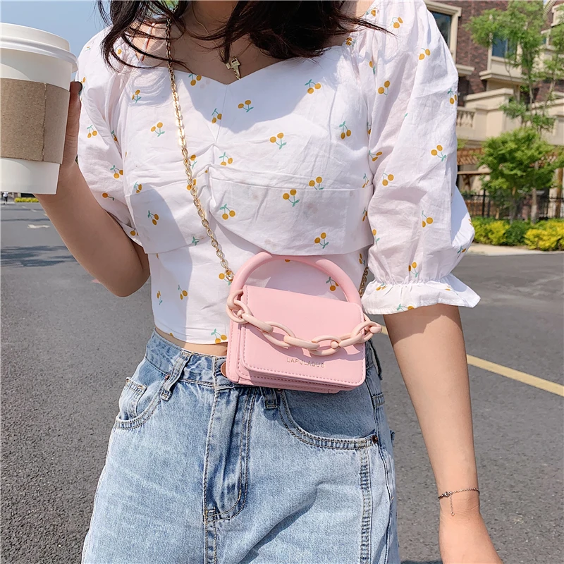 Женская маленькая сумка Кроссбоди с цепочкой два размера лето 2020|Сумки ручками| |