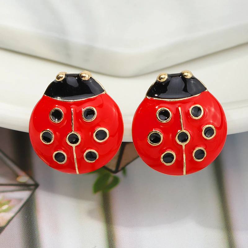 

Red Enamel Cute Ladybug Stud Earring Female Seven-spotted Lady Beetle Ladybird Earrings for Women 2021 Fashion Jewelry Girl Gift