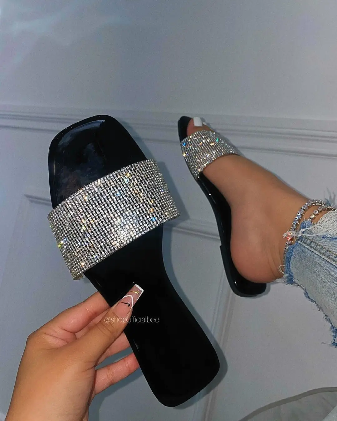 

Casual Solid Crystal Slaps Women Roman Plus-size Flat Slippers Shoes For Woman Bohemian Style Women's Summer Footwear Flip Flops