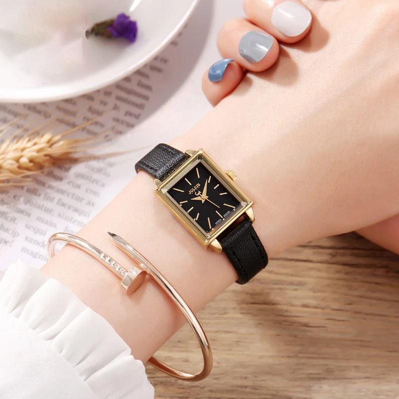 Beautiful Women Trendy Watches Lady Fashion Luxury Cool Wristwatch Girl Love Leather Strap Clock Female Quartz Gold Time Gift