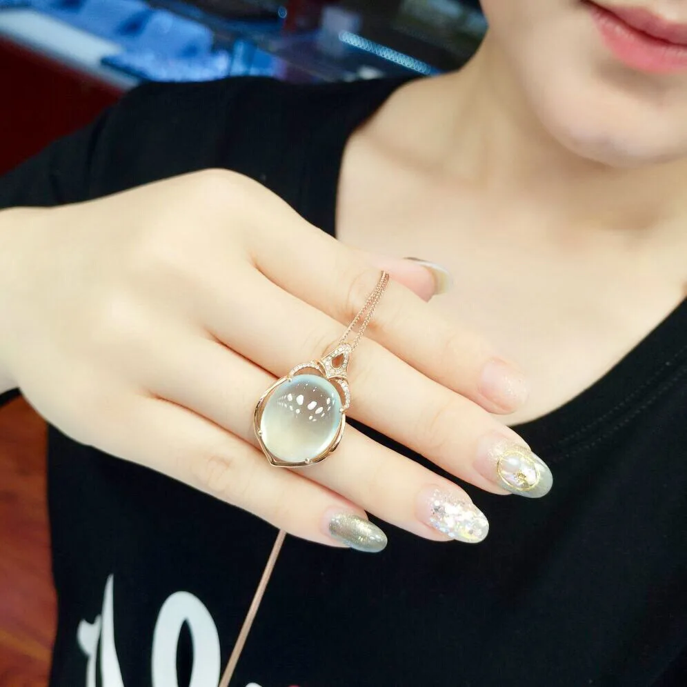 Женское ожерелье с подвеской из розового золота 18 карат | Украшения и аксессуары