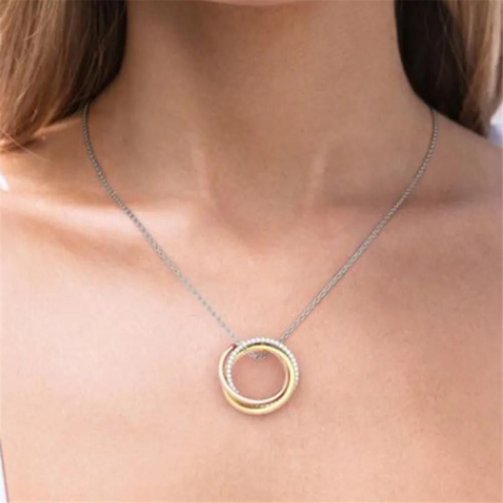 

Fashion Three Color Ring Pendant Necklace Golden Jewelry Noble Jewelry Accessories Boutique Gift Wholesale