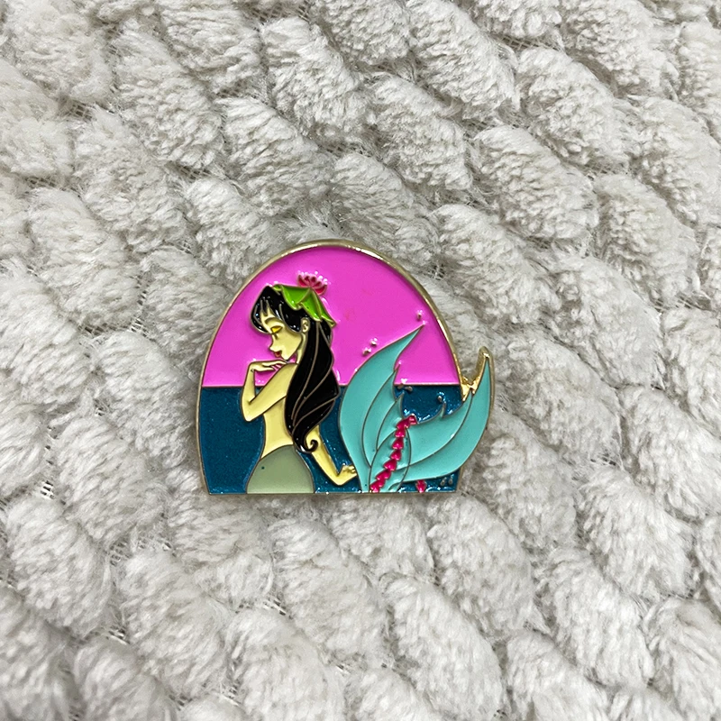 Эмалированная заколка с зеленым рыбьим хвостом и черными волосами - купить по