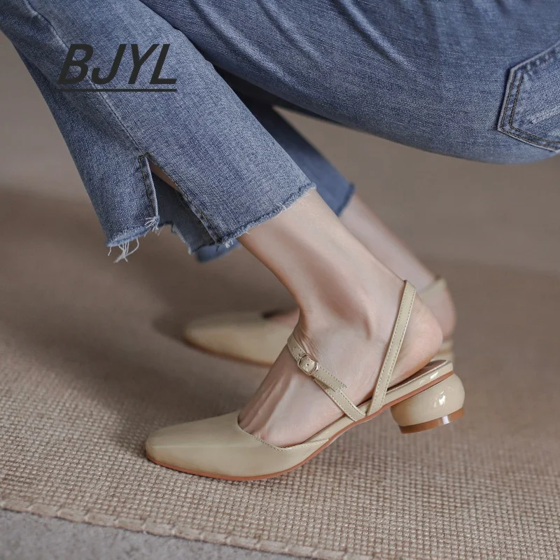 

Baotou sandals female fairy style 2021 summer new all-match mid-heel square toe patent leather thick-heel gentle shoes