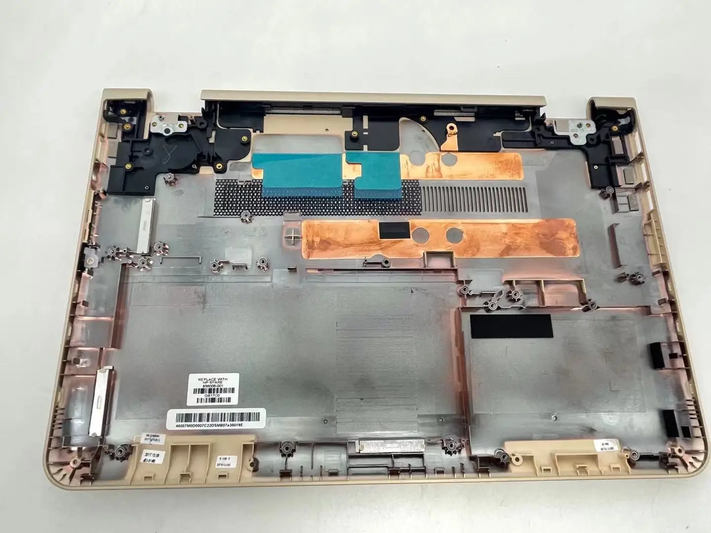 Нижняя крышка для ноутбука HP Pavilion X360 13-u 856006-001 | Компьютеры и офис