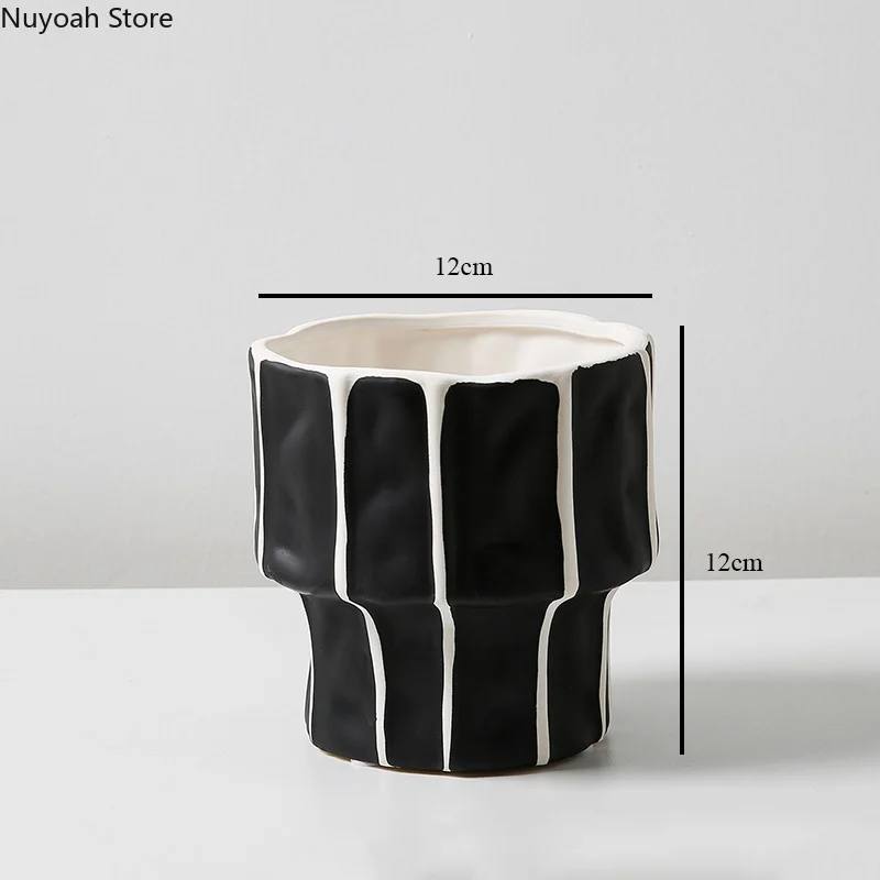 

Black and White Vertical Pattern Ceramic Vase Ornaments Dried Flowers Flower Arrangement Accessories Living Room Home Decoration