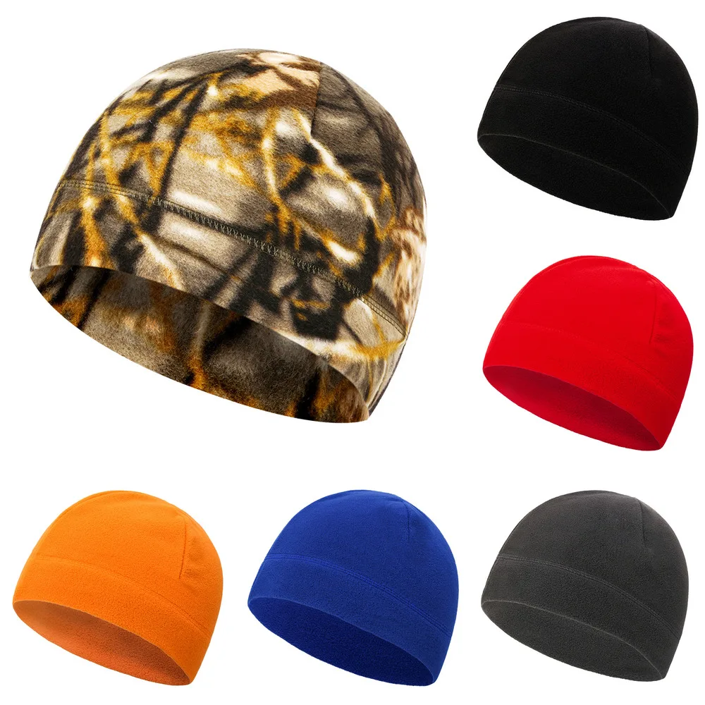 

Зимняя шапка из флиса