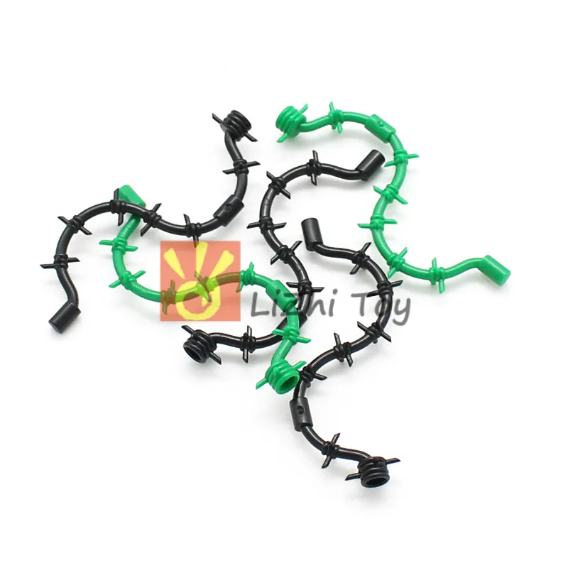 Город МОС уличный вид колючая проволока военный дорожный блок просвечивающие