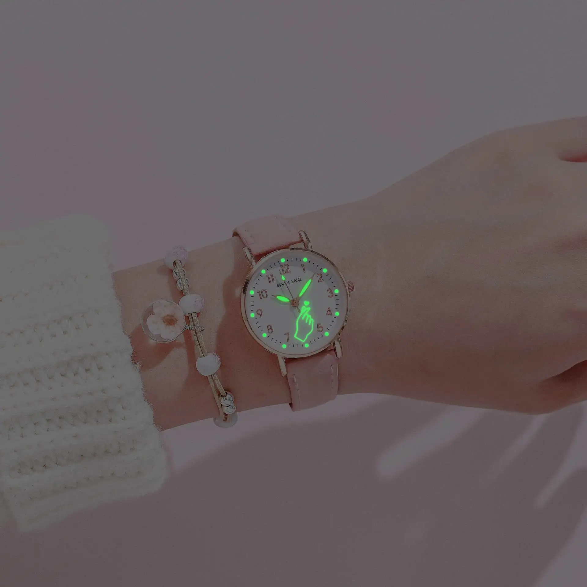 

New 1PC Ladies Wrist Watches Luminous Women Simple Watches Casual Leather Strap Quartz Watch Clock Montre Femme Relogio Feminino