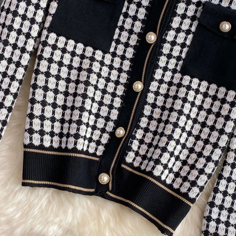 Женский клетчатый вязаный комплект из 2 предметов однобортный свитер и мини-юбка