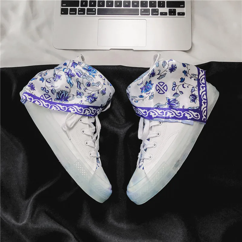 

Spring 2021 New Blue And White Porcelain Transparent Sole Chinese Style Matching Small White Shoes Simple Canvas Shoes