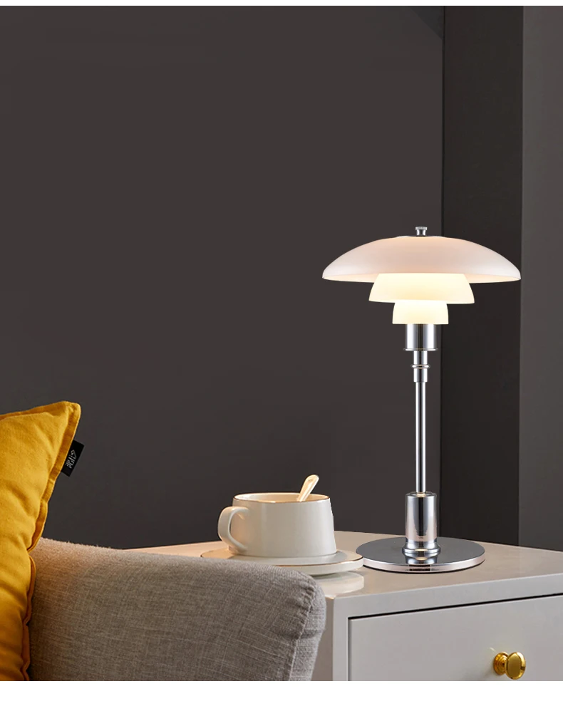 Скандинавский датский дизайнерский простой креативный прикроватный столик для