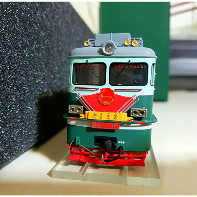 Рисунок 4 - Модель бронзового поезда 1/87