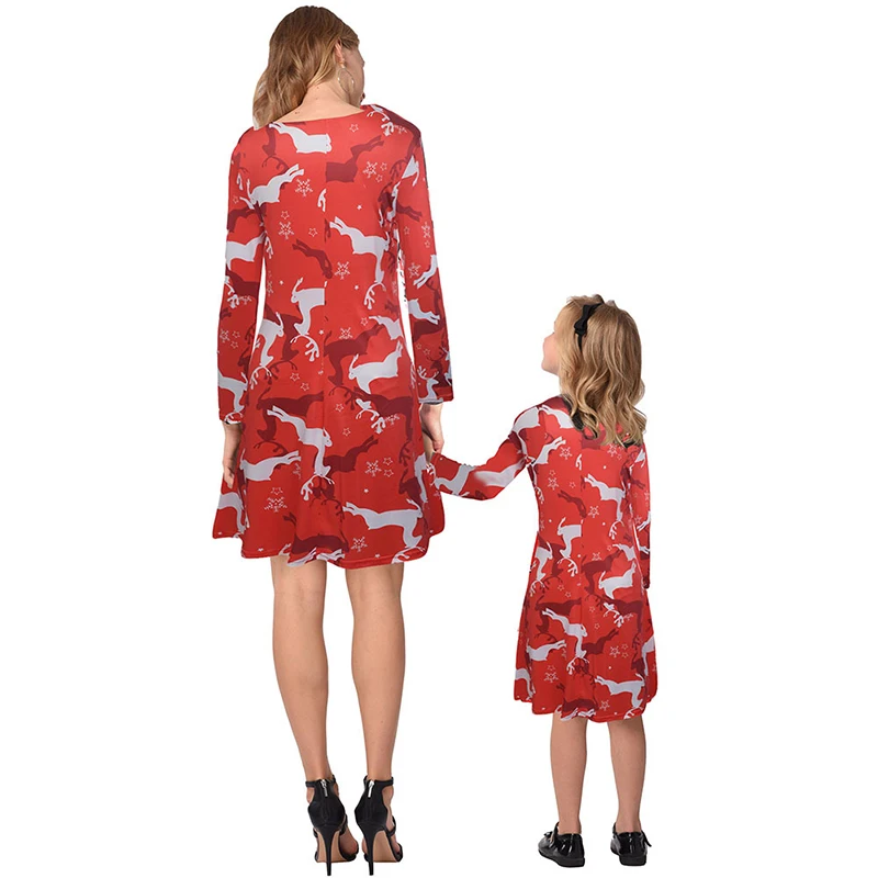 2015 г. Новая Осенняя Одинаковая одежда для мамы и дочки модные одинаковые