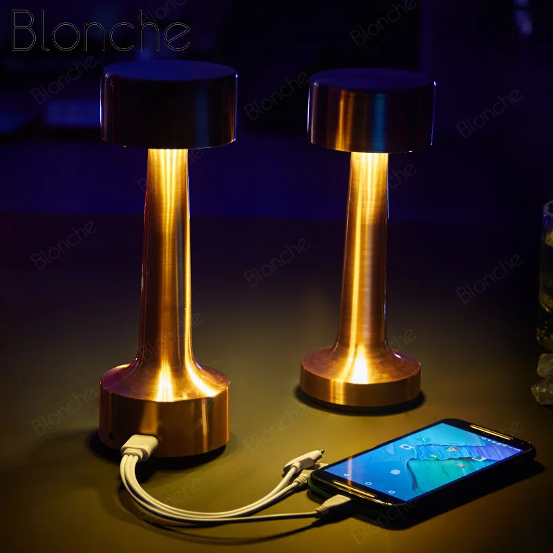 Светодиодный ночник с аккумулятором заряжаемый от USB настольная лампа для