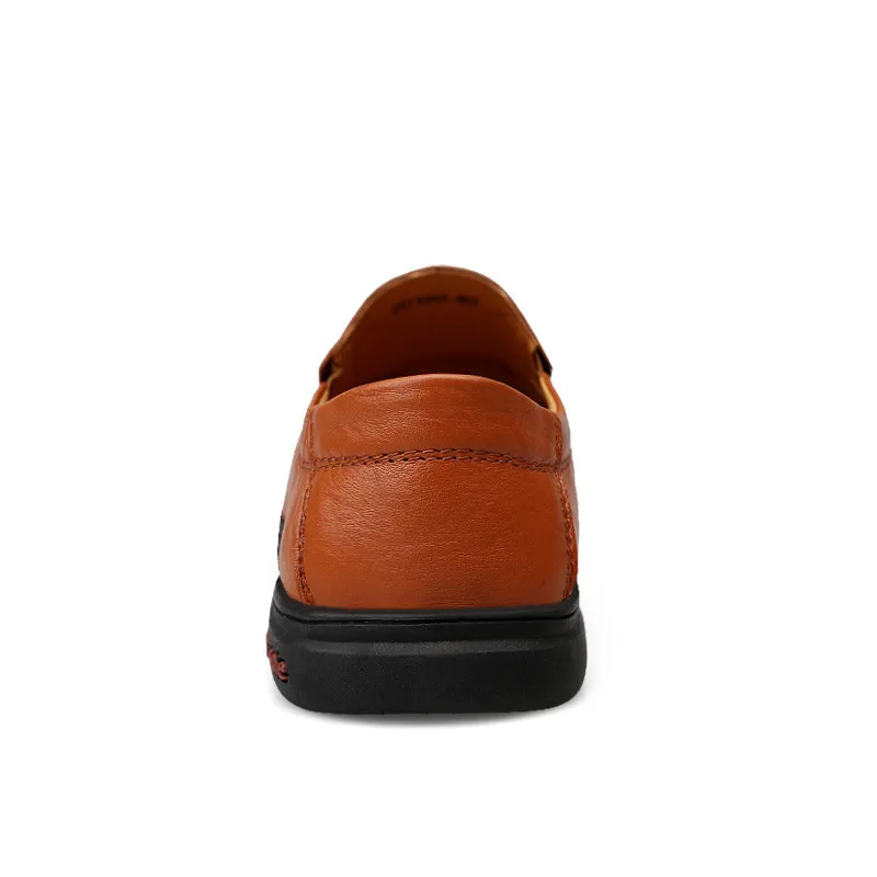 Новинка Мужская кожаная обувь Сезон осень Мягкие Прошитые вручную лоферы из