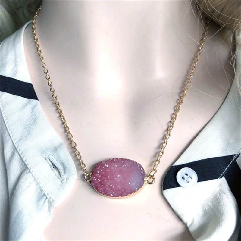 

2021 New Irregular Resin Pendant Necklace Creative Temperament Clavicle Chain