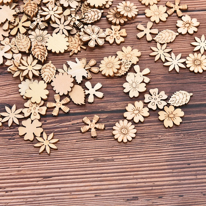 

100 Pieces Mixed Pattern Graffiti Toys Natural Wood Scrapbook Handmade Log Flowers Mixed Wooden Crafts Holiday Decoration