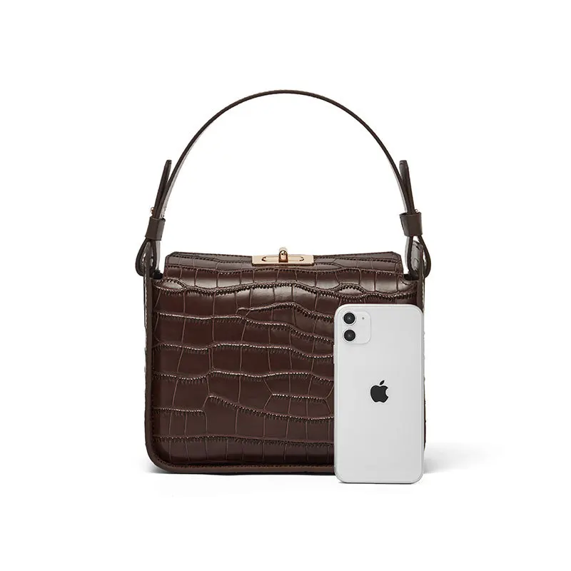

New original niche design cowhide fashion crocodile pattern retro portable diagonal high-quality leather handbags women