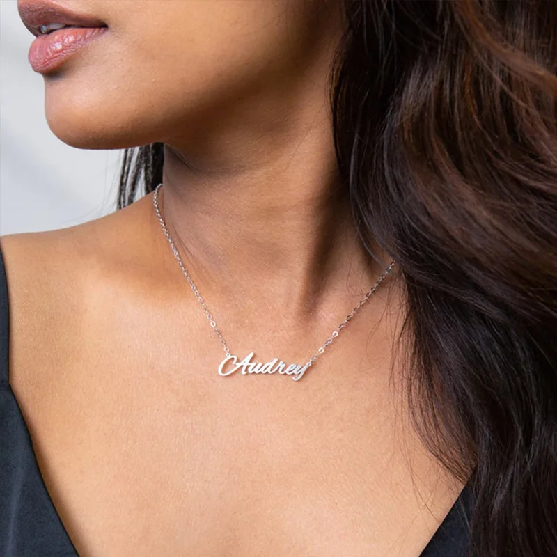 

Customized English Letter Necklace Personalized 316L Titanium Steel Custom Letter Pendant Necklaces Jewelry Gifts for Women 2021
