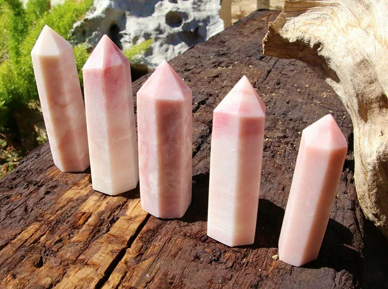 Натуральный розовый фотокристалл точечный арагонит одноконечная башня чакра