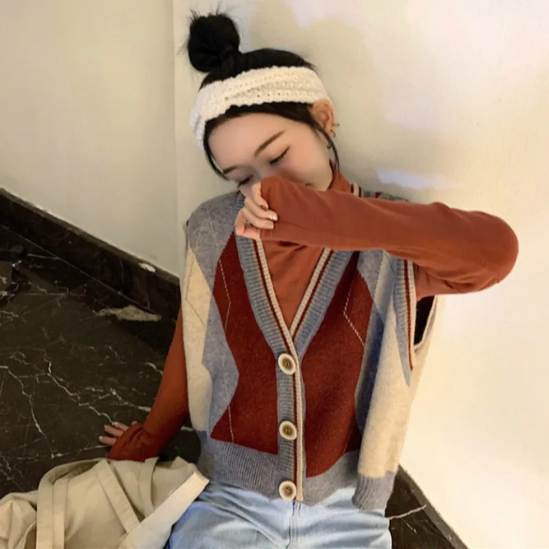 

Vest Women Retro Argyle Chic V-neck Sleeveless Tank Vintage Casual Basic Knit Sweater Ulzzang Outwear Fashion Female Clothes New