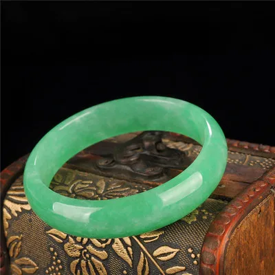 

Zheru Jewelry Natural 54-64mm Burmese Emerald Green Bangle Elegant Princess Jewelry Best Gift for Mother