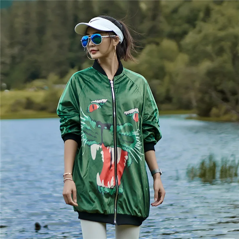 Женский тренч на молнии с принтом головы тигра зеленый большого размера длинным