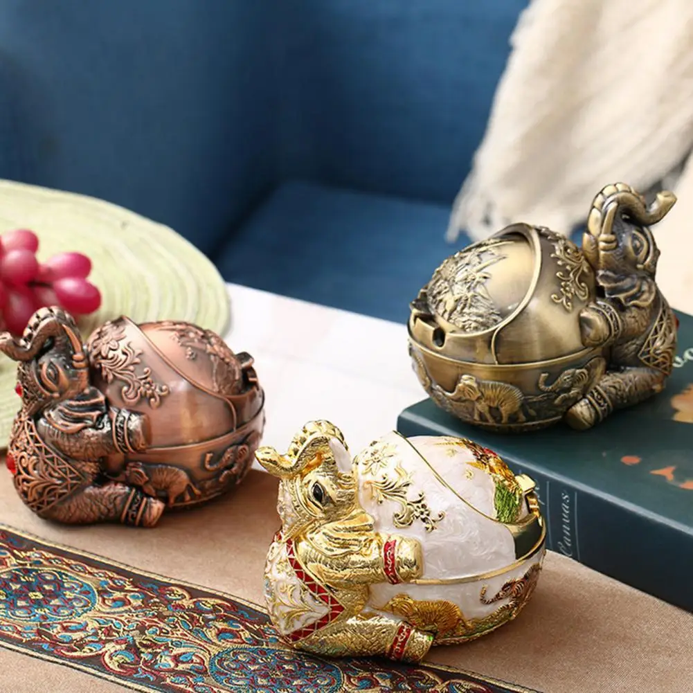 

Creative retro hieroglyphs Chinese style exquisite ashtray with lid decoration chic office ashtray decoration ornaments
