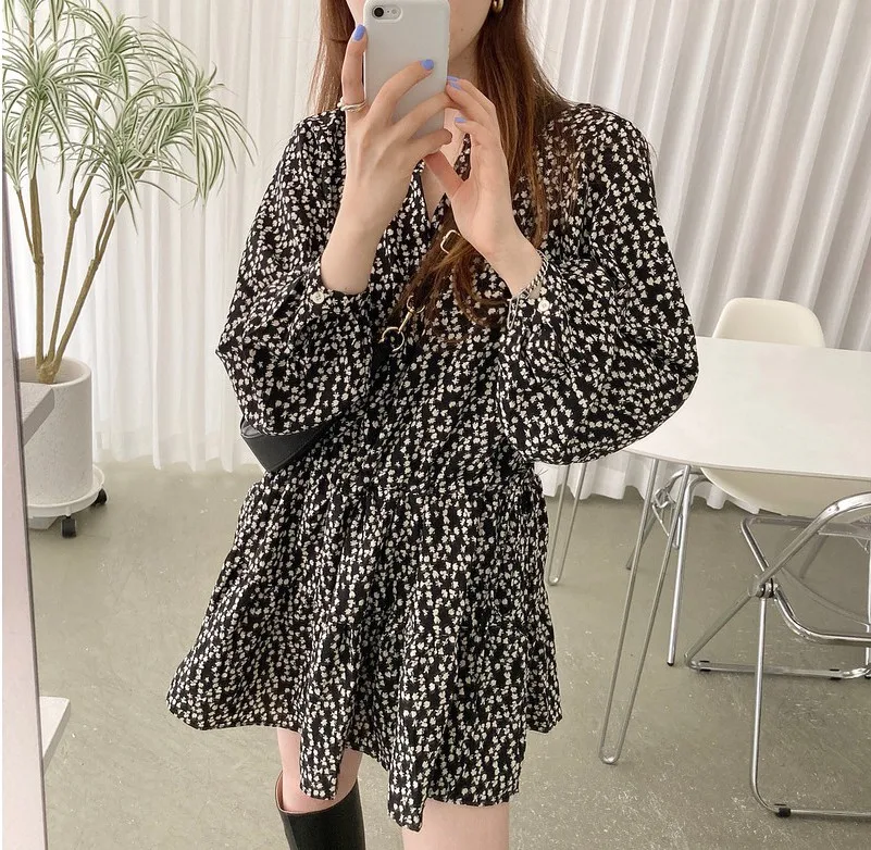 

Женские платья МАЗ