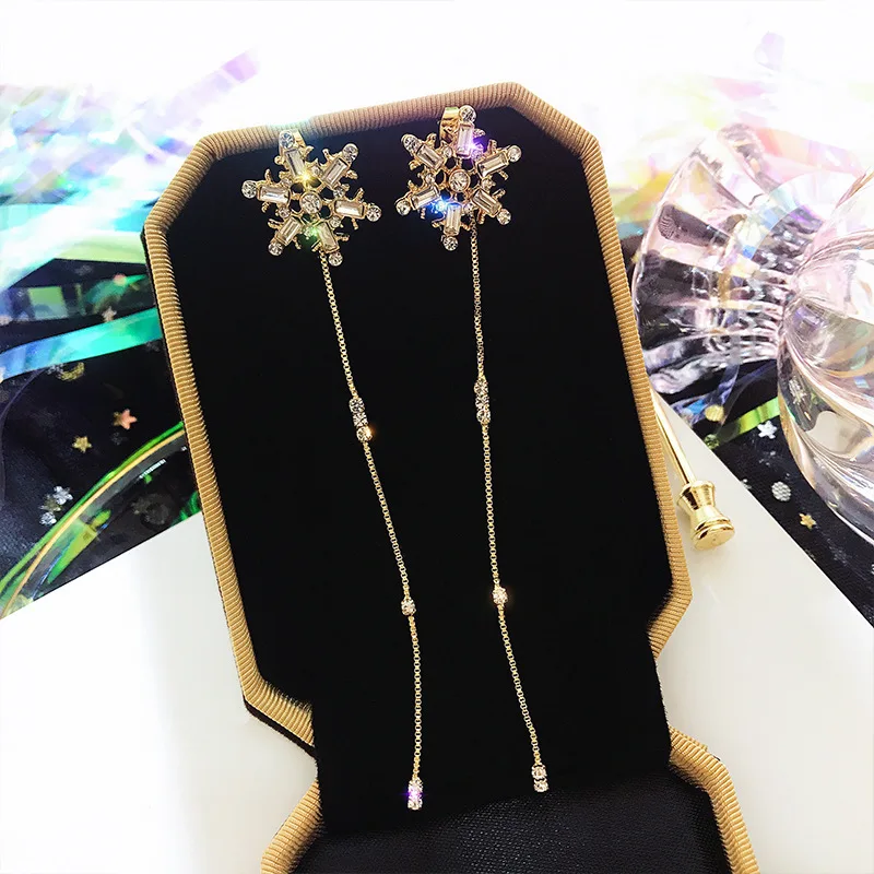 

Полный снежинок Pin серьги удлиненного кроя женский корейский темперамент с тонким серьги в виде лица