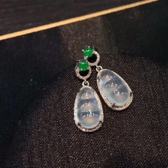 

Designer personality creative silver inlaid chalcedony string bean earrings elegant charm retro female jewelry