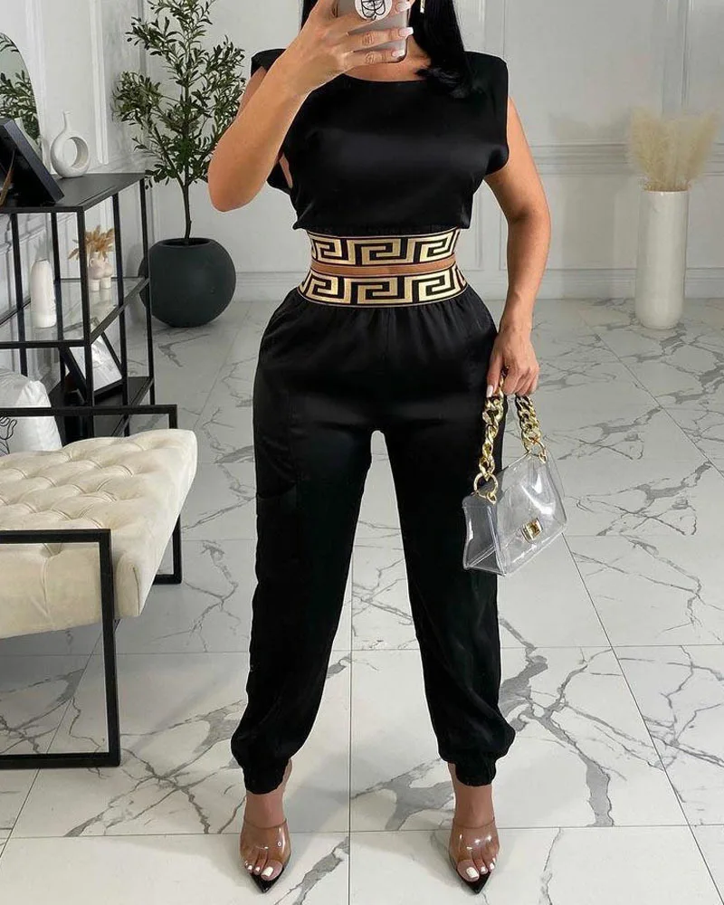 

Женский тонкий костюм из двух предметов