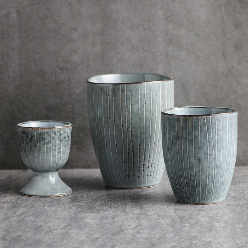 Японский набор столовых приборов в ретро полоску керамическая тарелка