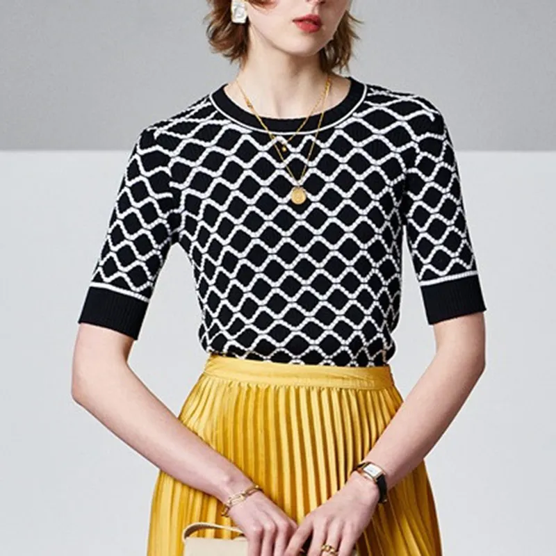 Женская трикотажная футболка с коротким рукавом весна лето 2020 облегающая