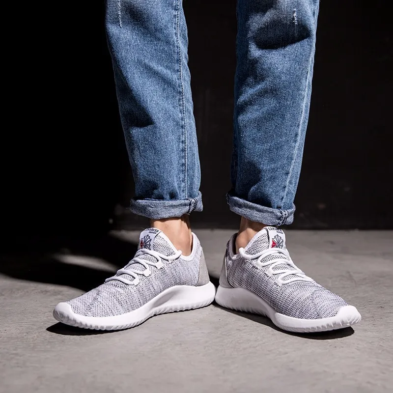 Новинка Повседневная обувь для мужчин мужская легкая бега с дышащей сеткой
