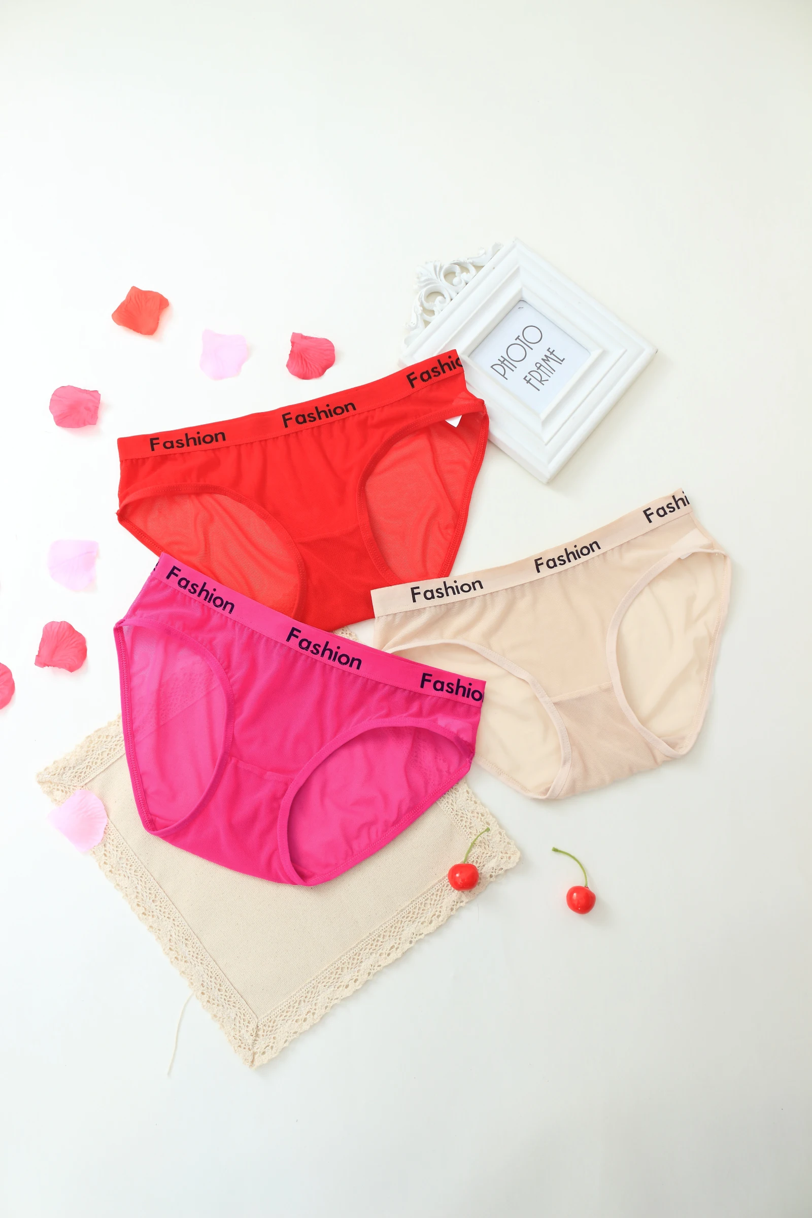 

1pcs Sexy Lace Panties For Women Underwear Fashion Panty Lingerie Breathable Hollow Out Briefs Low-Rise Panties Female Underwear