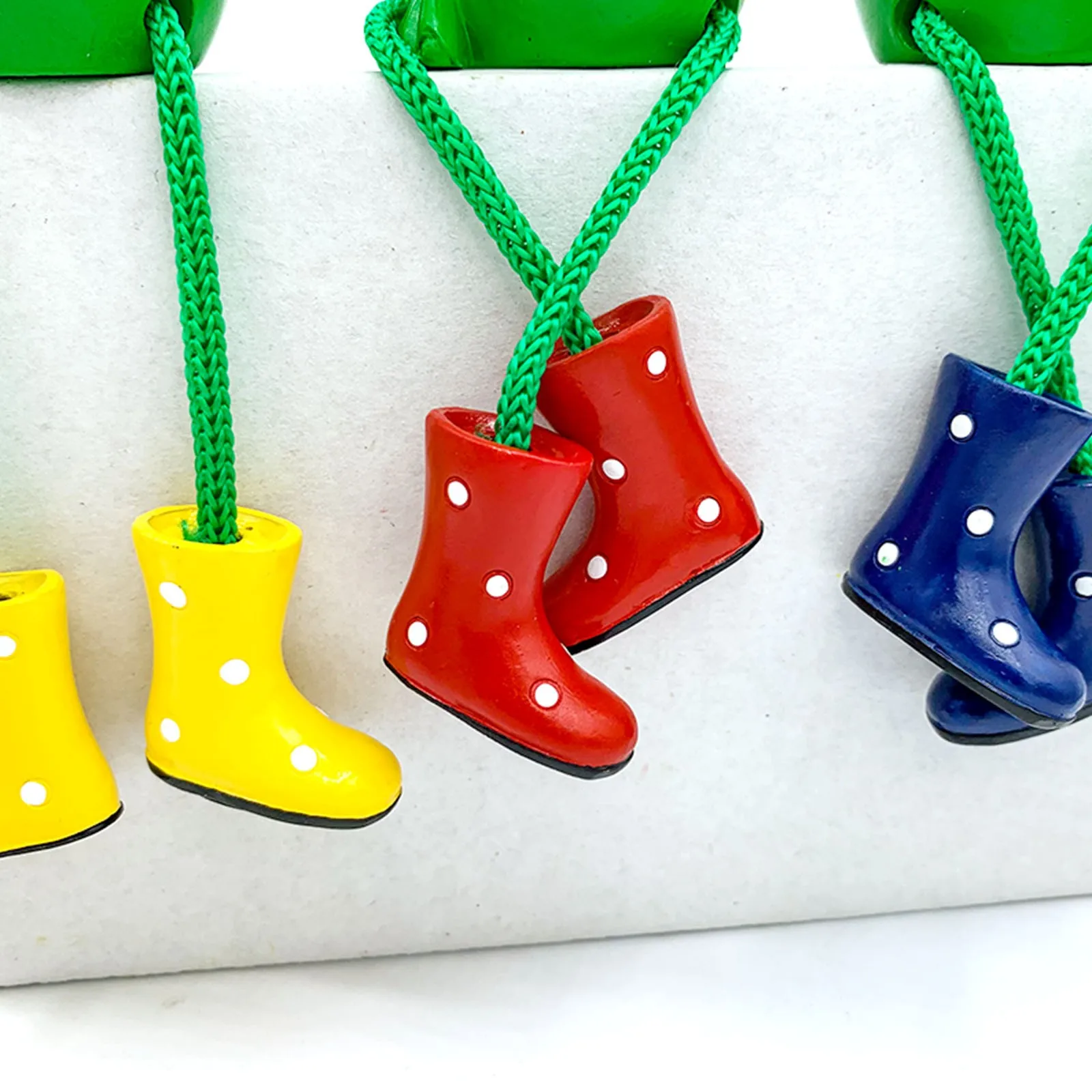 

Cute Resin Sitting Frogs Statue Outdoor Garden Store Decorative Frog Sculpture for Home Desk Garden Decor Ornament