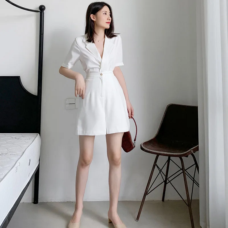 

[EAM] Loose Fit Women White Elegant Brief Rompers New High Waist Pocket Stitch Pants Fashion Tide Spring Summer 2021 1DD7757