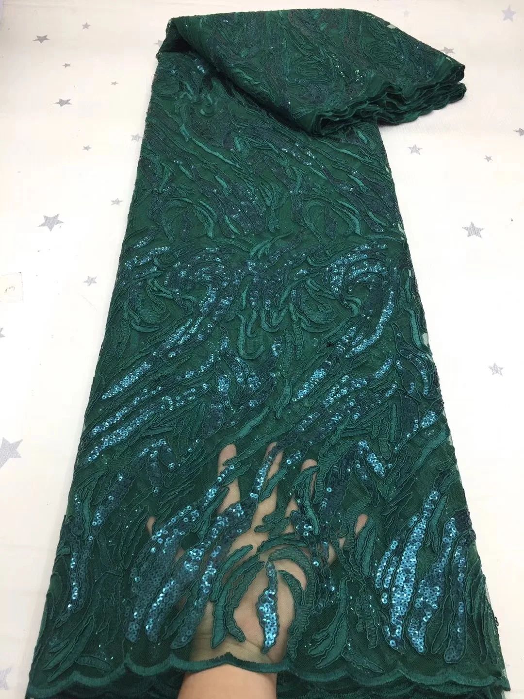 

Green lace fabric 2021 high quality lace nigerian lace fabric for women dress african tulle lace with sequins 5yards per piece